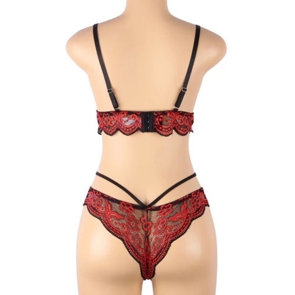 NWT 2pc Sexy Strappy Bralette Bra Thong Panty Red Black Lace Plus Set 16 18 - Picture 4 of 7